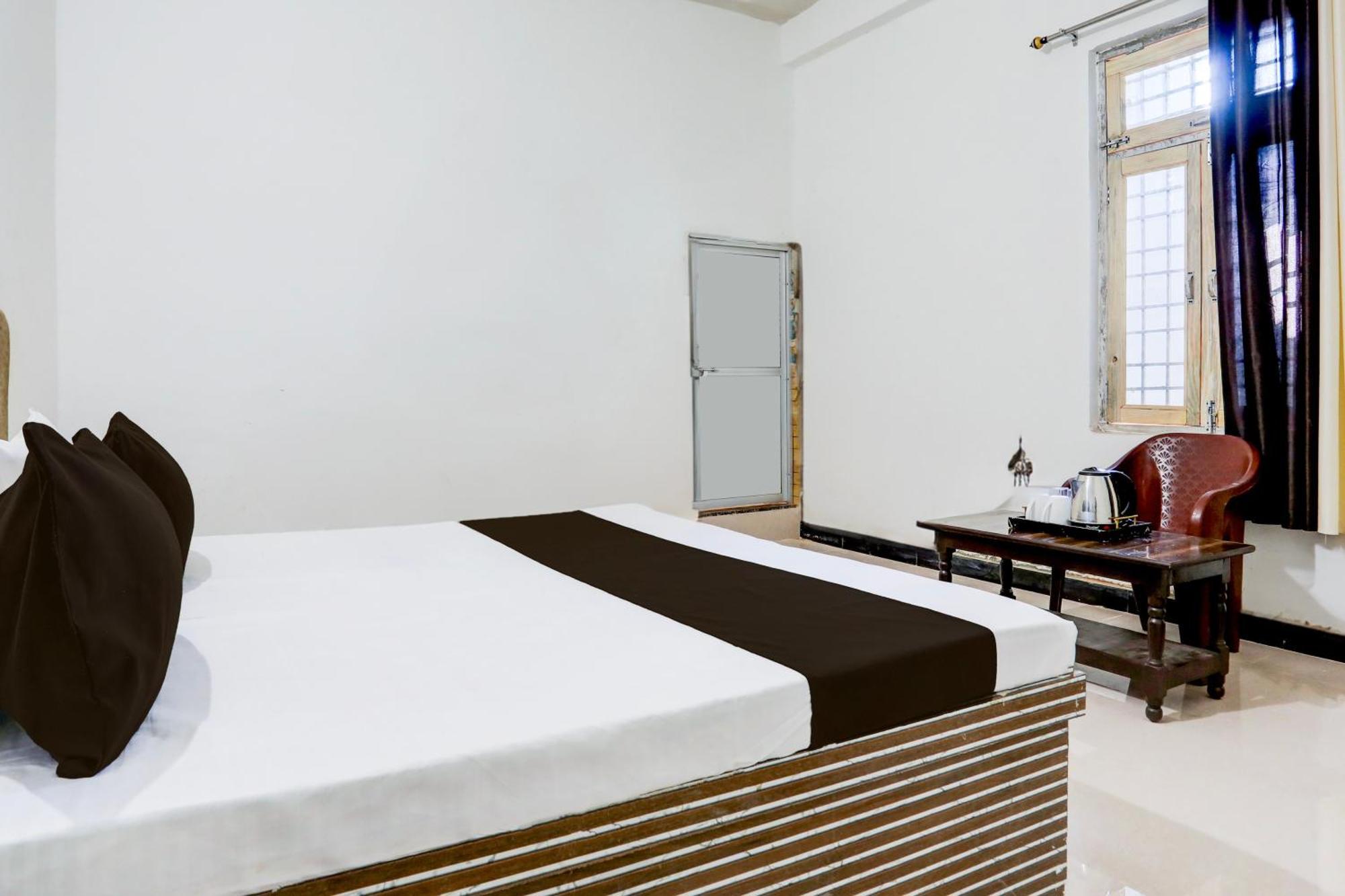 Hotel O Kanha Galaxy Brothers Group Kánpur Kültér fotó