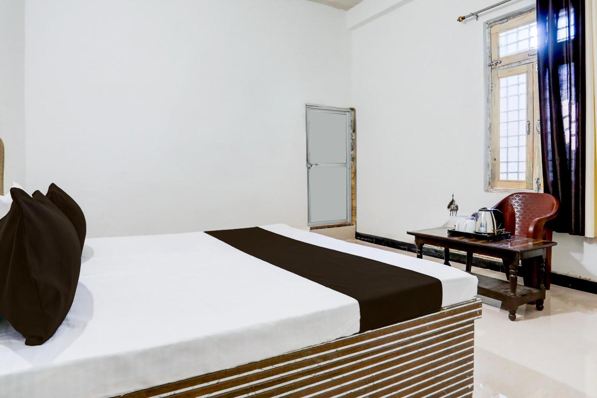 Hotel O Kanha Galaxy Brothers Group Kánpur Kültér fotó